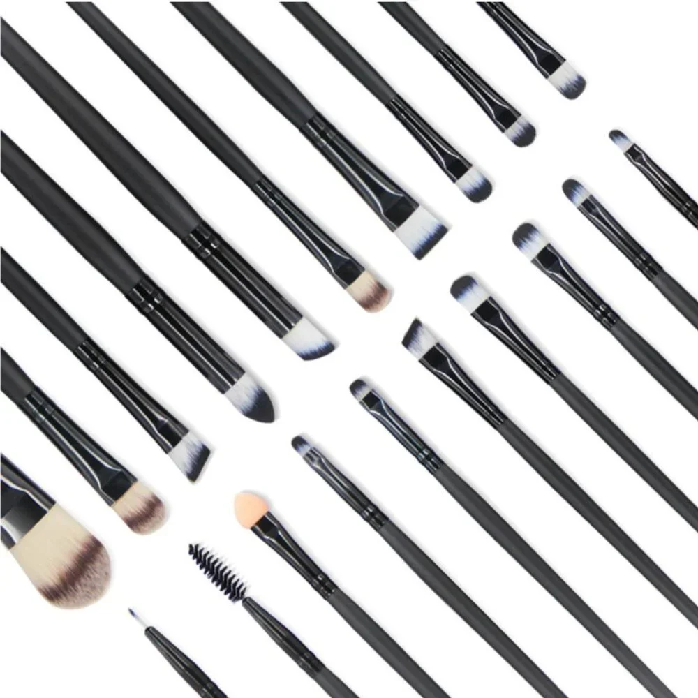 Makeup Brushes - Set of 20 - Black Handles - 6